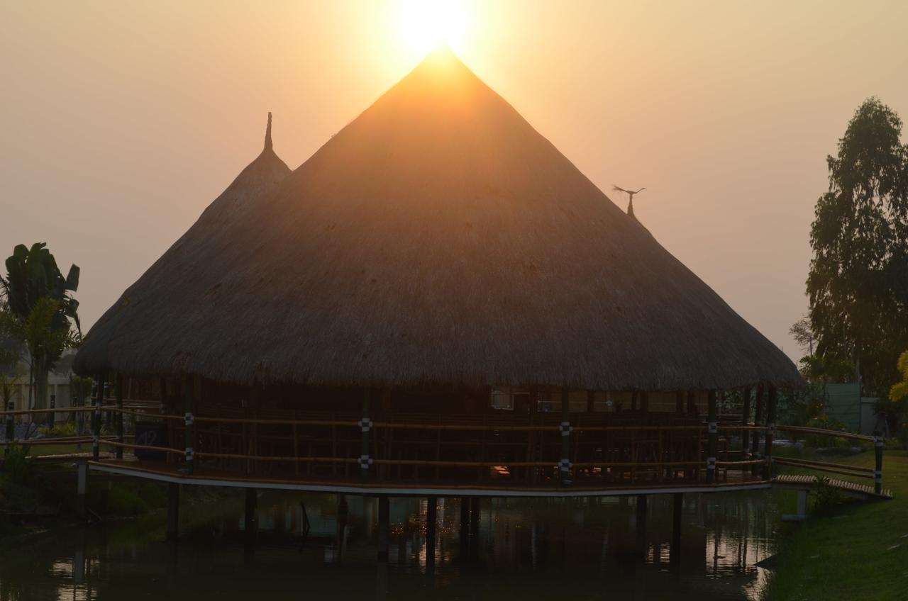 The Orchid Resort & Relax Maha Sarakham Exterior foto